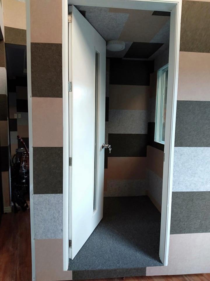 Noise Isolation Booth